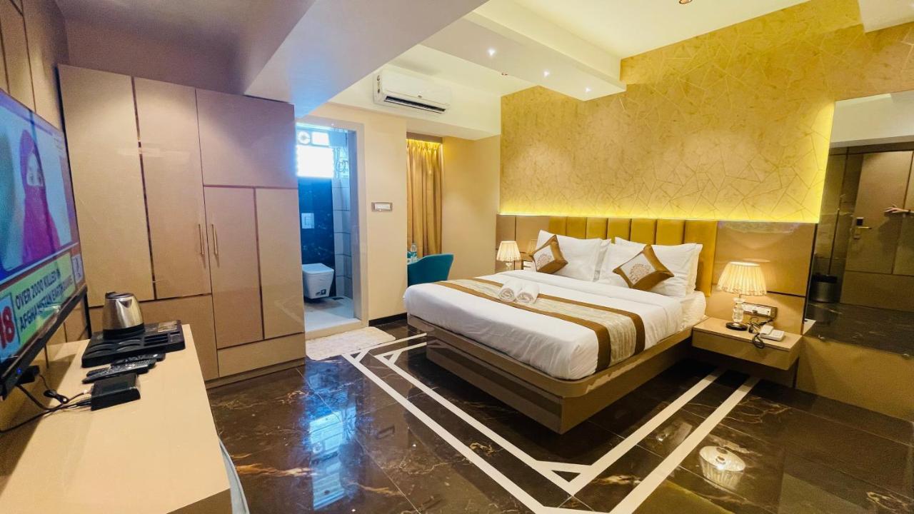 Home2 Renaissance Club Mumbai Eksteriør bilde