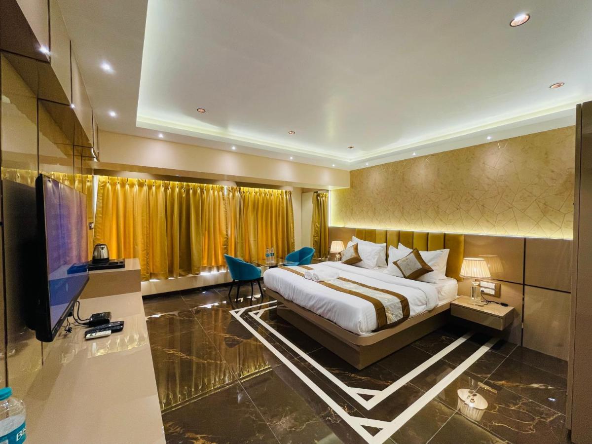 Home2 Renaissance Club Mumbai Eksteriør bilde