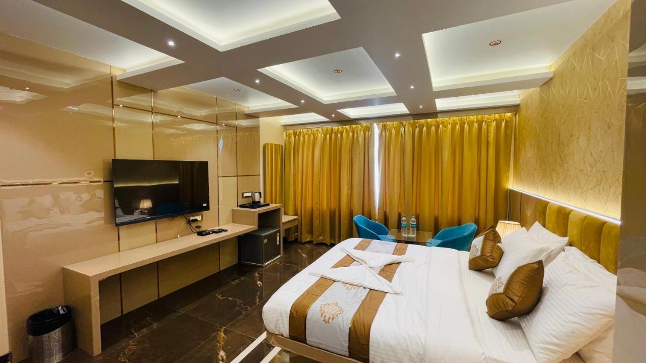 Home2 Renaissance Club Mumbai Eksteriør bilde