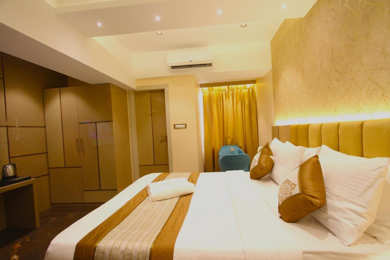 Home2 Renaissance Club Mumbai Eksteriør bilde