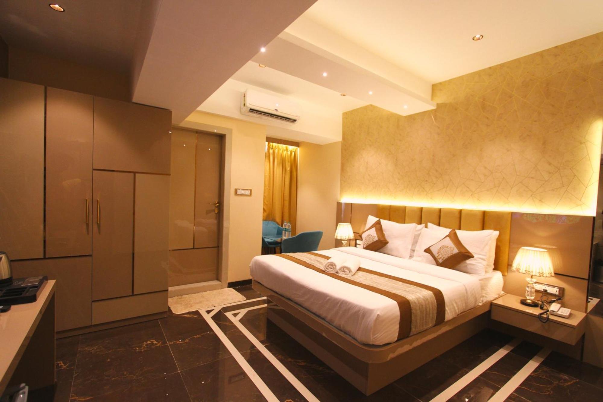 Home2 Renaissance Club Mumbai Eksteriør bilde